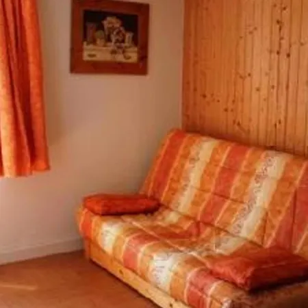 Apartment Confortable Au Centre, Parking Inclus - Fr-1-814-10 Besse-et-Saint-Anastaise