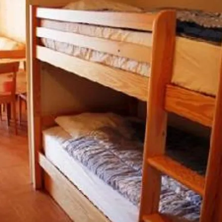 Apartment Confortable Au Centre, Parking Inclus - Fr-1-814-10 Besse-et-Saint-Anastaise